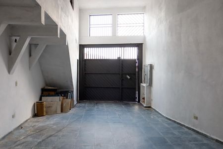 Casa à venda com 240m², 3 quartos e 2 vagas Casa à venda com 240m², 3 quartos e 2 vagasGaragem