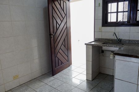 Casa à venda com 240m², 3 quartos e 2 vagas Casa à venda com 240m², 3 quartos e 2 vagasCozinha