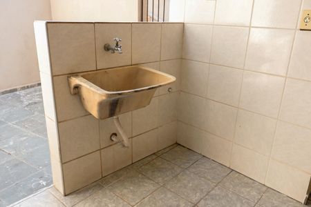 Casa à venda com 240m², 3 quartos e 2 vagas Casa à venda com 240m², 3 quartos e 2 vagasÁrea de Serviço