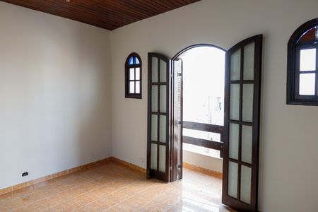 Casa à venda com 240m², 3 quartos e 2 vagas Casa à venda com 240m², 3 quartos e 2 vagasSuíte