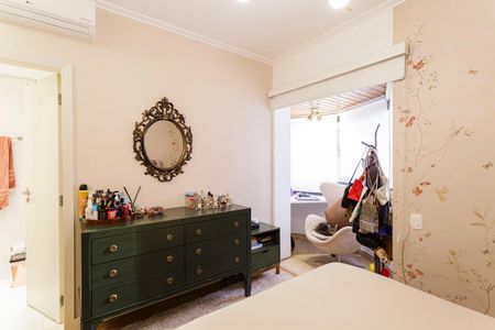 Apartamento à venda com 230m², 4 quartos e 3 vagas Apartamento à venda com 230m², 4 quartos e 3 vagasSuíte 1