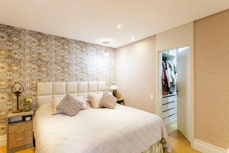 Apartamento à venda com 230m², 4 quartos e 3 vagas Apartamento à venda com 230m², 4 quartos e 3 vagasSuíte 2