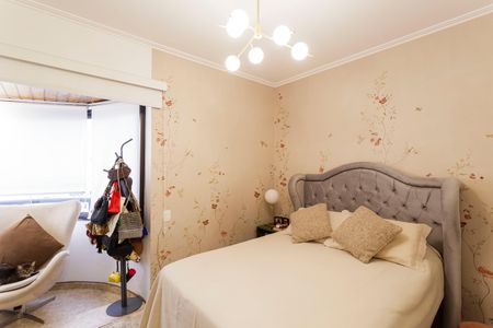 Apartamento à venda com 230m², 4 quartos e 3 vagas Apartamento à venda com 230m², 4 quartos e 3 vagasSuíte 1