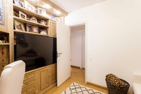 Apartamento à venda com 230m², 4 quartos e 3 vagas Apartamento à venda com 230m², 4 quartos e 3 vagasQuarto 2