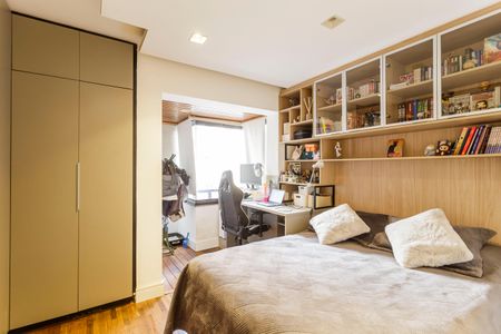 Apartamento à venda com 230m², 4 quartos e 3 vagas Apartamento à venda com 230m², 4 quartos e 3 vagasQuarto 1