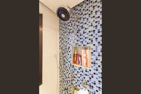 Apartamento à venda com 230m², 4 quartos e 3 vagas Apartamento à venda com 230m², 4 quartos e 3 vagasBanheiro Social