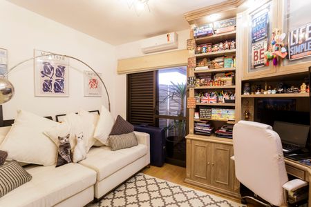 Apartamento à venda com 230m², 4 quartos e 3 vagas Apartamento à venda com 230m², 4 quartos e 3 vagasQuarto 2