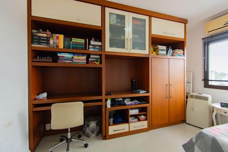Apartamento para alugar com 160m², 4 quartos e 2 vagasQuarto 2