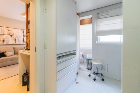 Apartamento à venda com 75m², 2 quartos e 2 vagasCozinha e Área de Serviço