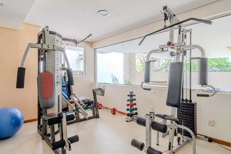 Apartamento à venda com 75m², 2 quartos e 2 vagasÁrea comum - Academia