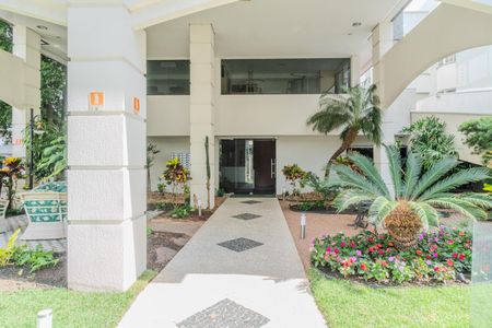 Apartamento à venda com 75m², 2 quartos e 2 vagasEntrada