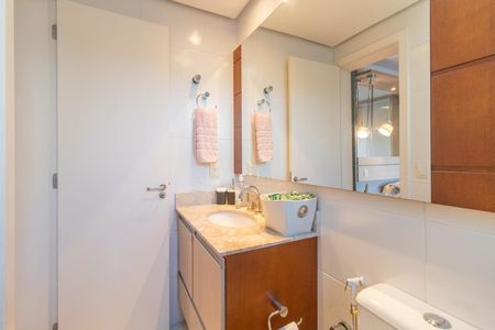 Apartamento à venda com 75m², 2 quartos e 2 vagasBanheiro da Suíte