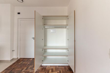 Studio à venda com 29m², 1 quarto e sem vaga Studio à venda com 29m², 1 quarto e sem vagaStudio