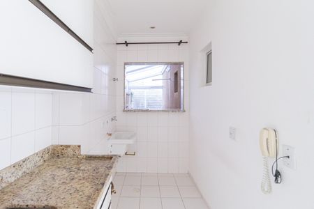Apartamento para alugar com 120m², 3 quartos e 2 vagas Apartamento para alugar com 120m², 3 quartos e 2 vagasCozinha e área de serviço