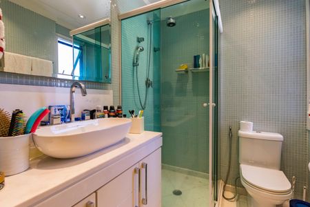 Apartamento para alugar com 190m², 4 quartos e 4 vagasBanheiro da Suíte 2