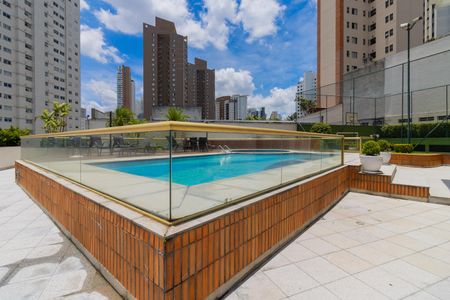 Apartamento para alugar com 190m², 4 quartos e 4 vagasÁrea comum - Piscina