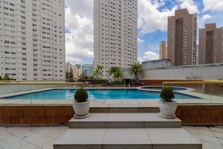 Apartamento para alugar com 190m², 4 quartos e 4 vagasÁrea comum - Piscina