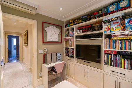 Apartamento para alugar com 190m², 4 quartos e 4 vagasQuarto