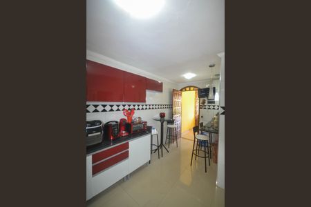 Casa para alugar com 150m², 4 quartos e 5 vagas Casa para alugar com 150m², 4 quartos e 5 vagasCozinha
