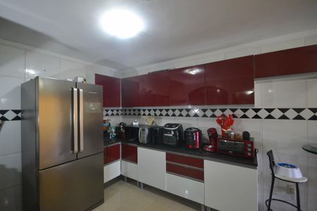 Casa para alugar com 150m², 4 quartos e 5 vagas Casa para alugar com 150m², 4 quartos e 5 vagasCozinha