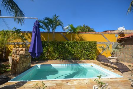 Casa para alugar com 150m², 4 quartos e 5 vagas Casa para alugar com 150m², 4 quartos e 5 vagasQuintal