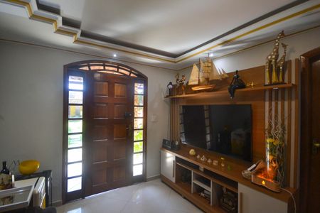 Casa para alugar com 150m², 4 quartos e 5 vagas Casa para alugar com 150m², 4 quartos e 5 vagasSala