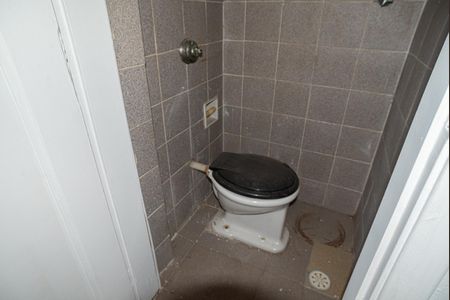 Apartamento à venda com 110m², 2 quartos e sem vagaBanheiro de Serviço