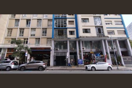 Apartamento à venda com 110m², 2 quartos e sem vagaFachada