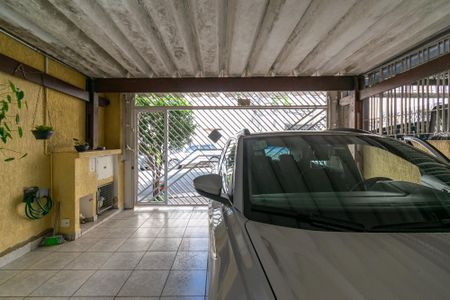 Casa à venda com 227m², 4 quartos e 2 vagas Casa à venda com 227m², 4 quartos e 2 vagasGaragem