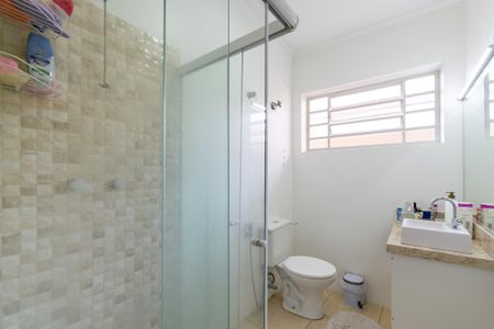 Casa à venda com 227m², 4 quartos e 2 vagas Casa à venda com 227m², 4 quartos e 2 vagasBanheiro da Suíte