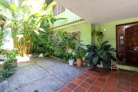 Casa para alugar com 150m², 3 quartos e 2 vagas Casa para alugar com 150m², 3 quartos e 2 vagasGaragem