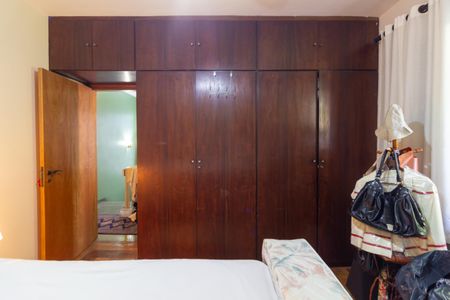 Casa para alugar com 150m², 3 quartos e 2 vagas Casa para alugar com 150m², 3 quartos e 2 vagasQuarto