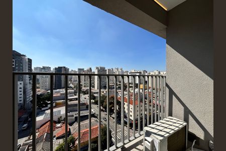 Studio para alugar com 24m², 1 quarto e sem vaga Studio para alugar com 24m², 1 quarto e sem vagaVaranda