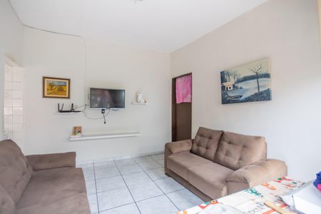 Casa à venda com 277m², 2 quartos e 2 vagas Casa à venda com 277m², 2 quartos e 2 vagasSala