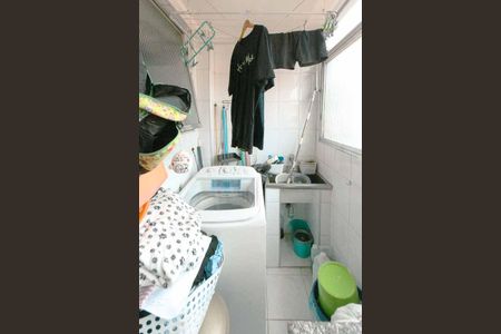 Apartamento à venda com 76m², 2 quartos e 1 vaga Apartamento à venda com 76m², 2 quartos e 1 vagaÁrea de Serviço