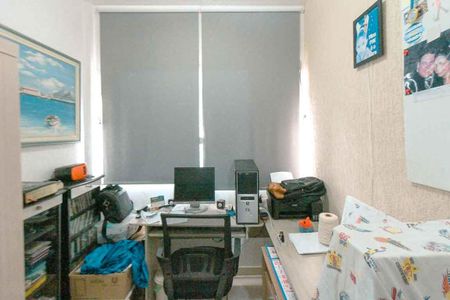 Apartamento à venda com 76m², 2 quartos e 1 vaga Apartamento à venda com 76m², 2 quartos e 1 vagaEscritório