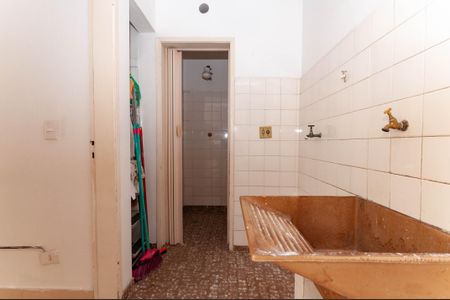 Casa à venda com 110m², 3 quartos e 2 vagasÁrea de Serviço