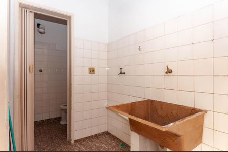 Casa à venda com 110m², 3 quartos e 2 vagasÁrea de Serviço