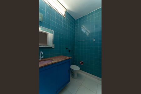 Casa à venda com 110m², 3 quartos e 2 vagasBanheiro Social