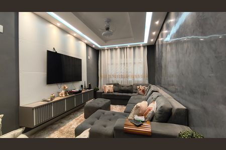 Casa à venda com 200m², 3 quartos e 1 vaga Casa à venda com 200m², 3 quartos e 1 vagaSala