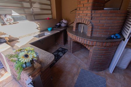 Casa à venda com 200m², 3 quartos e 1 vaga Casa à venda com 200m², 3 quartos e 1 vagaÁrea comum