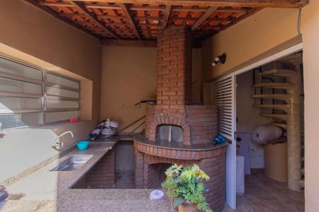 Casa à venda com 200m², 3 quartos e 1 vaga Casa à venda com 200m², 3 quartos e 1 vagaÁrea comum