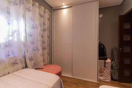 Casa à venda com 200m², 3 quartos e 1 vaga Casa à venda com 200m², 3 quartos e 1 vagaQuarto 1