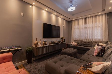 Casa à venda com 200m², 3 quartos e 1 vaga Casa à venda com 200m², 3 quartos e 1 vagaSala