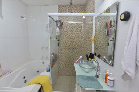 Casa de condomínio à venda com 65m², 2 quartos e sem vaga Casa de condomínio à venda com 65m², 2 quartos e sem vagaBanheiro Social