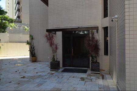 Apartamento à venda com 73m², 3 quartos e 3 vagasEntrada