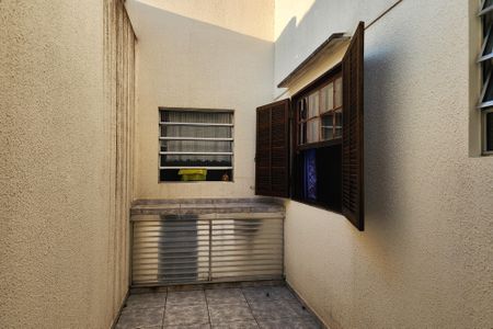 Casa à venda com 143m², 2 quartos e 2 vagasVaranda Sala