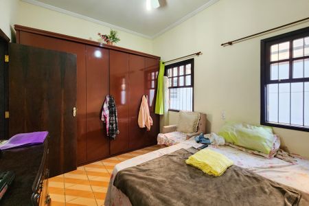 Casa à venda com 143m², 2 quartos e 2 vagasSuíte