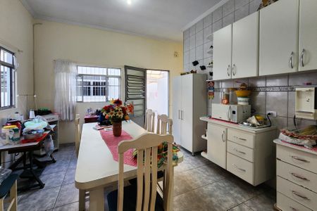Casa à venda com 143m², 2 quartos e 2 vagasCozinha