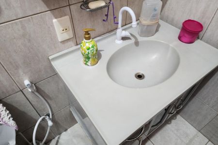 Casa à venda com 143m², 2 quartos e 2 vagasBanheiro da Suíte